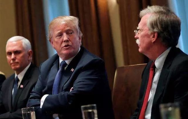 从博尔顿辞职看美国疲态尽显！