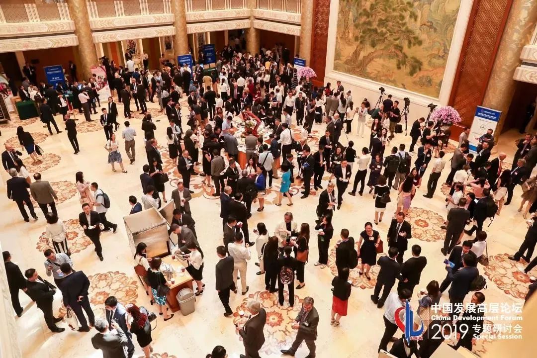 美推迟上调关税，释放善意！