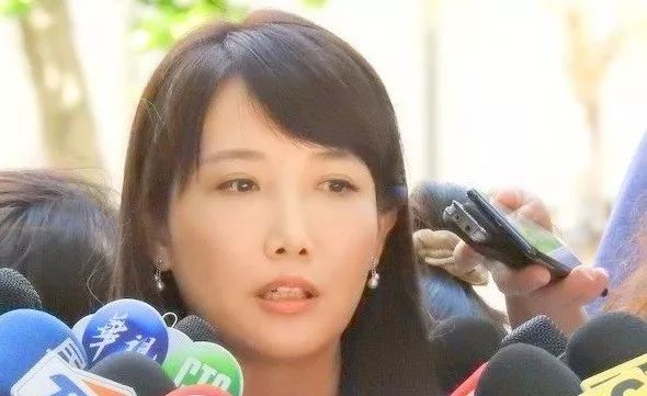 蔡沁瑜宣布郭台铭退党