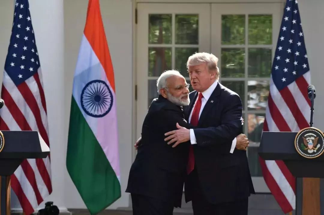 美国发出最明确、最具威胁的信号，90%以上的观察家都装没看见！