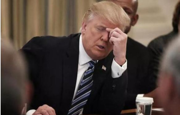 吃个大瓜：“特朗普和朱由校，蓬佩奥和魏忠贤。”-兴亡的旋律没变，变的只是演员和舞台。