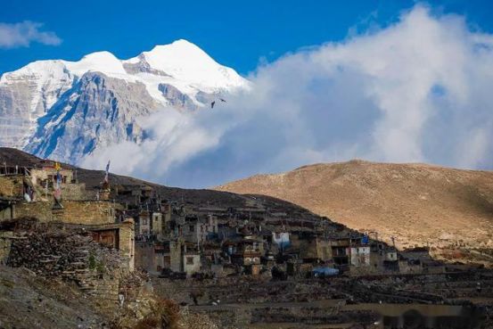 在全球最穷的国家，中国打破了印度半个多世纪垄断！