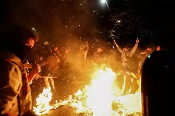 报应来得如此之快！西方万万想不到的事情发生了！