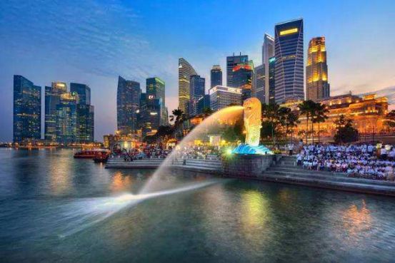 李光耀谈香港：新加坡做的最正确的事，就是打压了房地产！