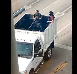 不敌毒枭火力, 墨西哥警方求饶+放人...谁是主导一切的幕后黑手？