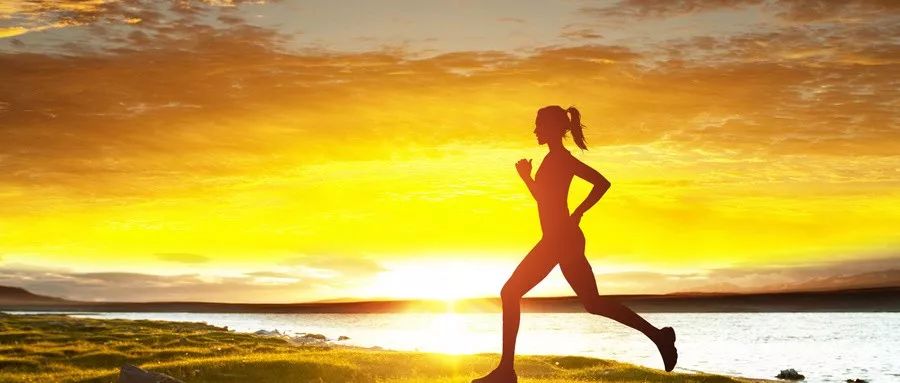 人生四大富足：身上没病，心里没事，好友几个，优雅自如！