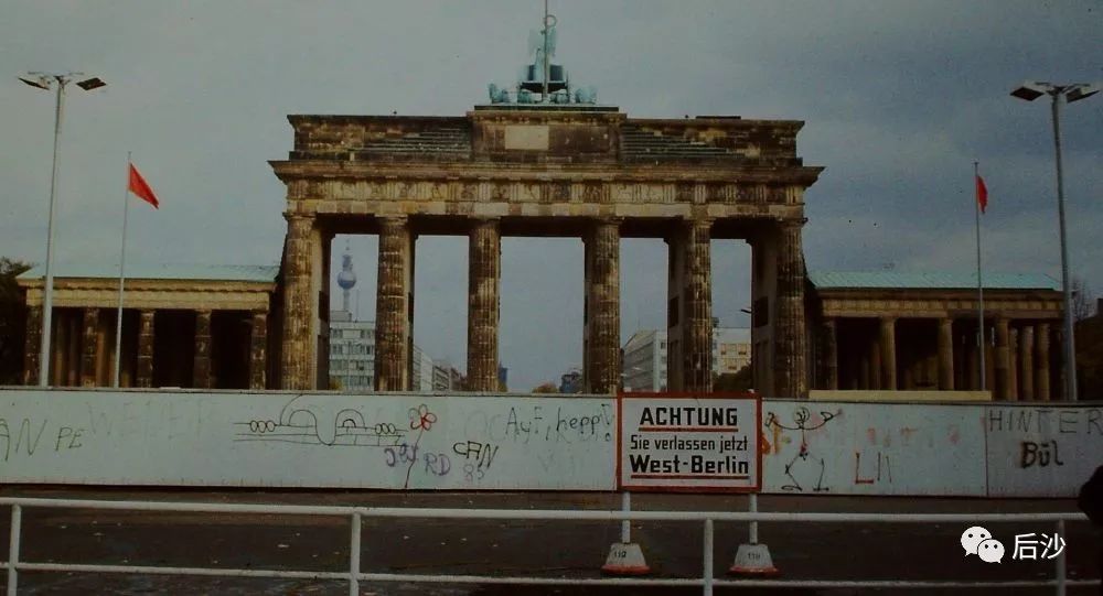 为庆祝“冷战”结束，西方又想起了戈尔巴乔夫！