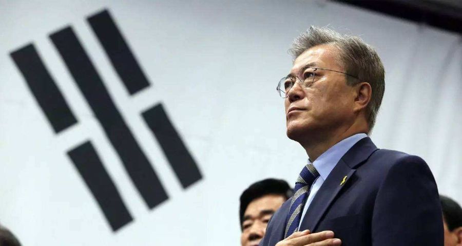 面对勒索的安倍和文在寅！