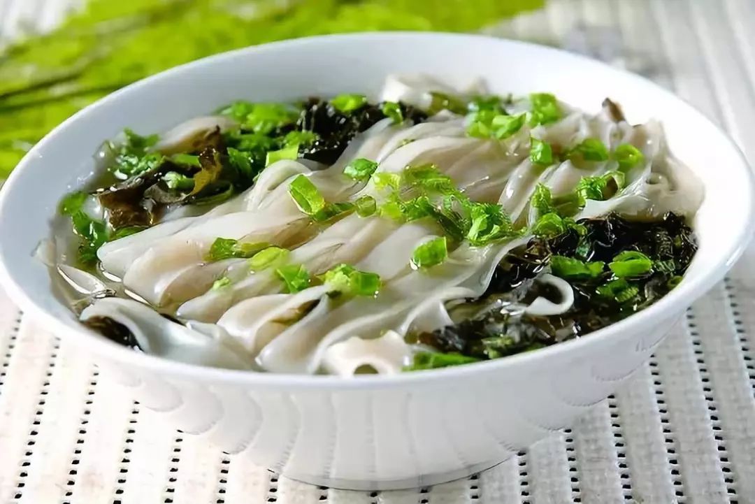 10个故事暖倒8亿人朋友圈：原来，这才是一个人的后台！