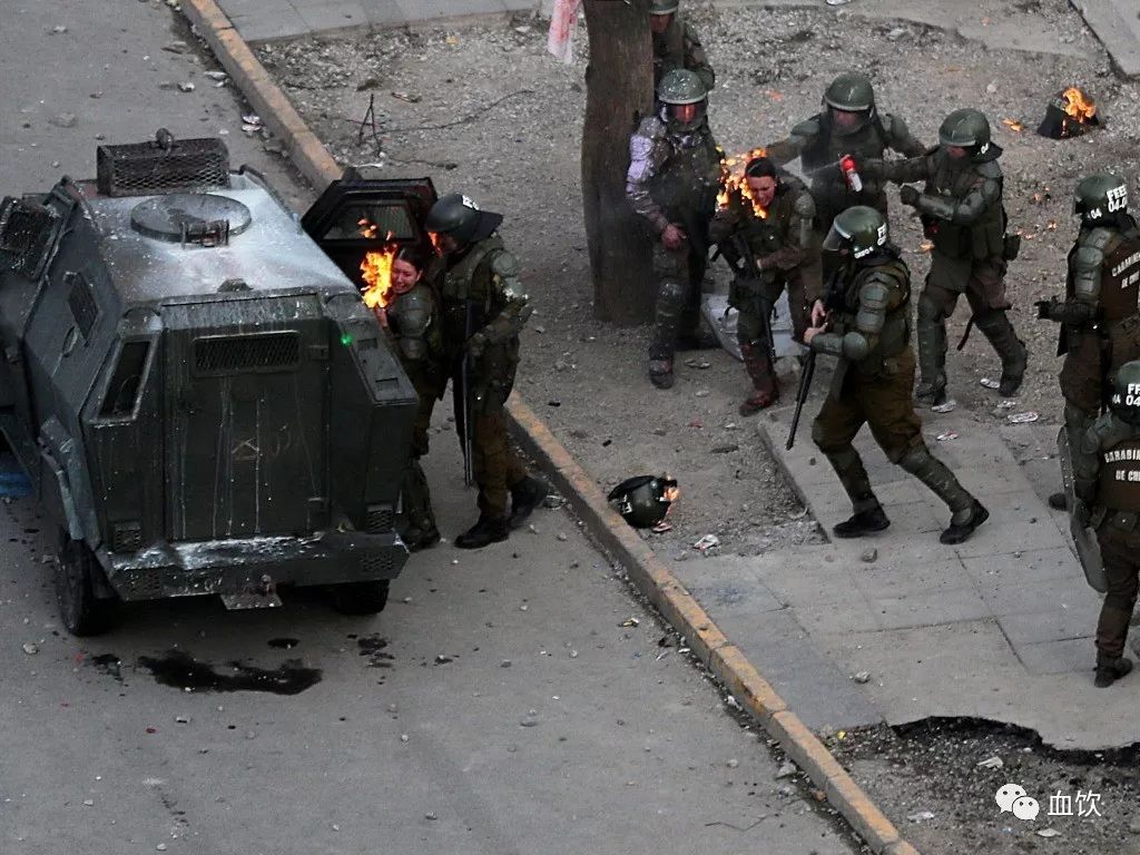 颜色革命简史！