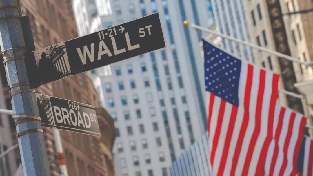 美国是如何被特朗普撕裂的？