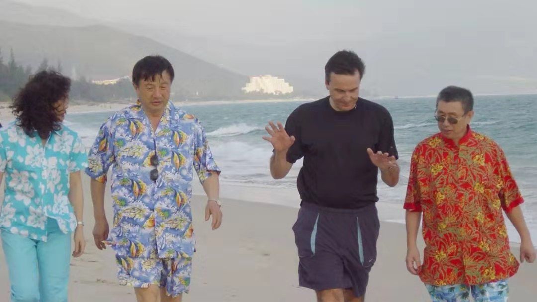 华为之兴：差点被任正非“拍死”的国产手机品牌！