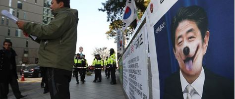 砸日本车、断指，2500万韩国人上街抵制日货，但这次怕又要失败！