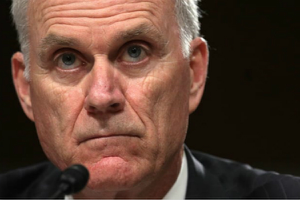 【事件追踪】美国被“炒”海军部长大倒苦水：下一个出局的是谁？