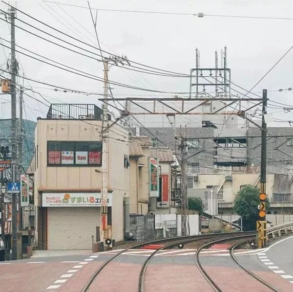 最佳微小说：《多余一句话！》