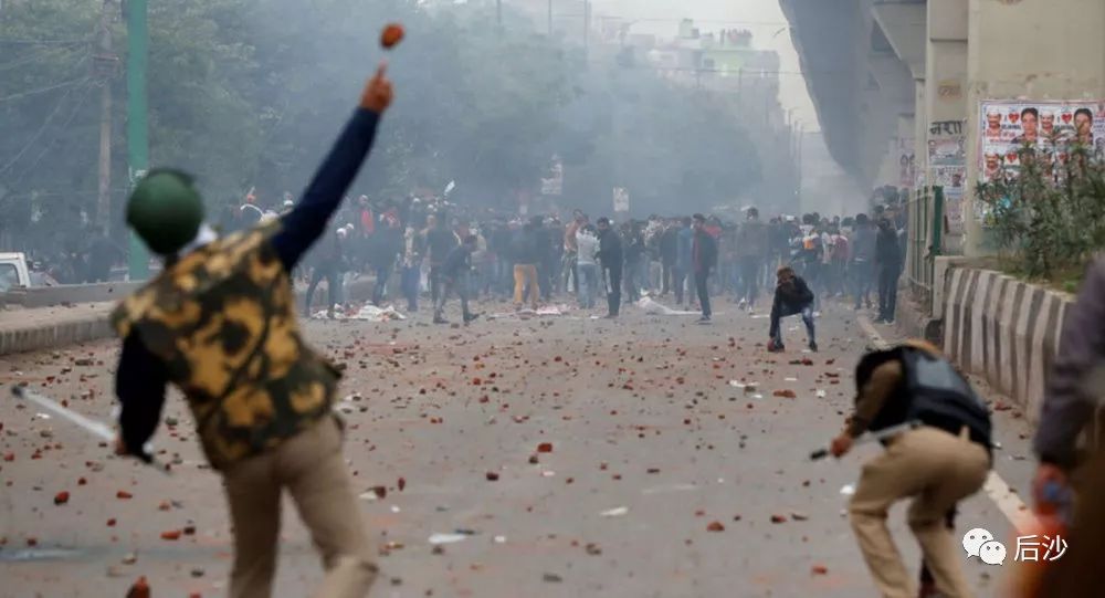 轮到印度到处都是“靓丽的风景线”了！