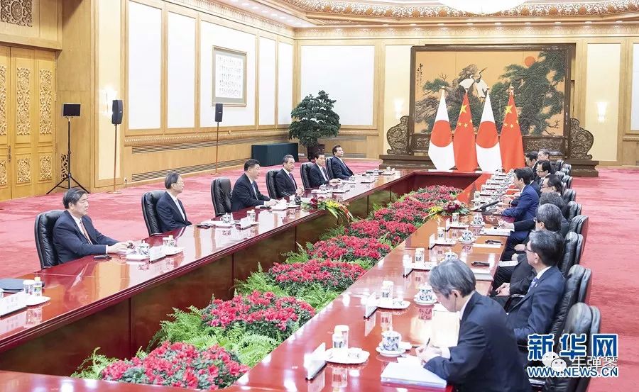 与日韩领导人这两次会见，有三个很微妙的细节！