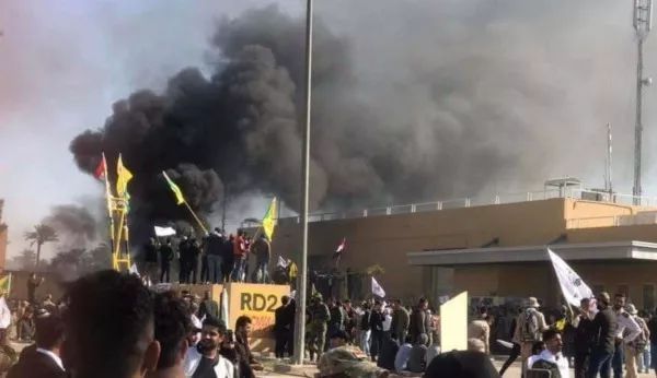 刚刚，新年第一只黑天鹅飞出了！