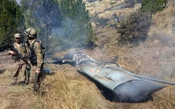 特殊时刻，我们送给巴铁一份新年大礼！