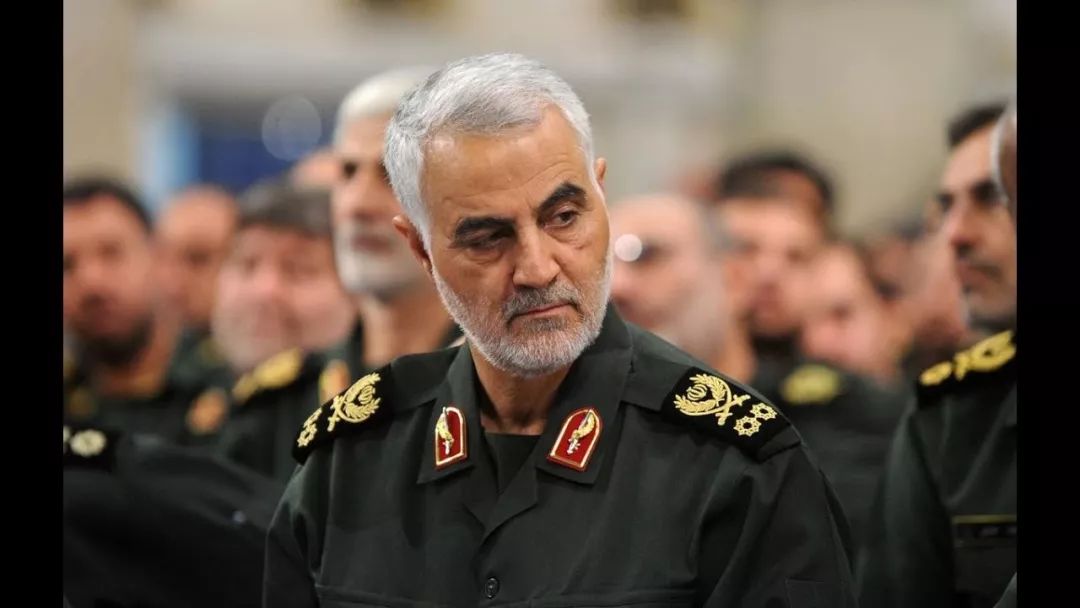 特朗普捅了一个天大的窟窿！