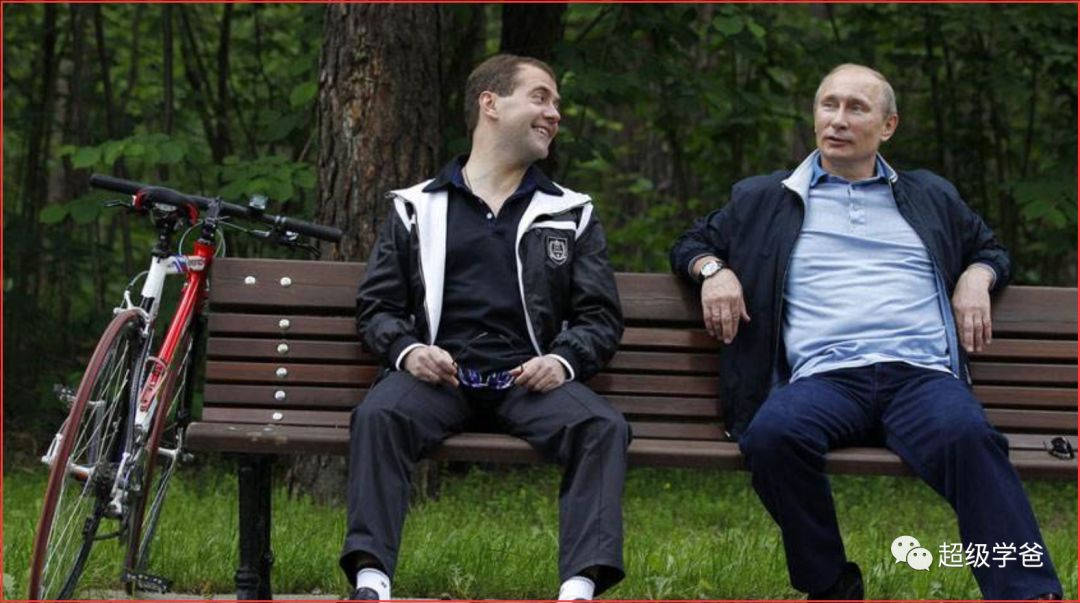 刚刚，突然飞出大黑天鹅，俄罗斯政府全体辞职！