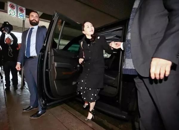 昨日开庭，美国人幸灾乐祸，竟然说孟晚舟只有1%的可能获释！