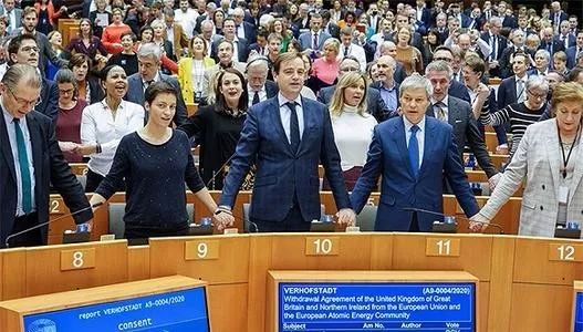 英国脱欧成功，世界何去何从！