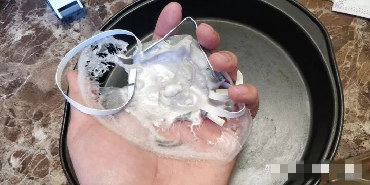 紧急扩散，重复使用口罩千万不能碰水！