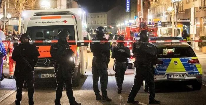 德国11死屠杀背后，是默克尔统治的分崩离析！