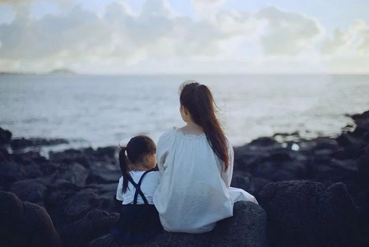 母爱，是一场重复的辜负（深度好文）！