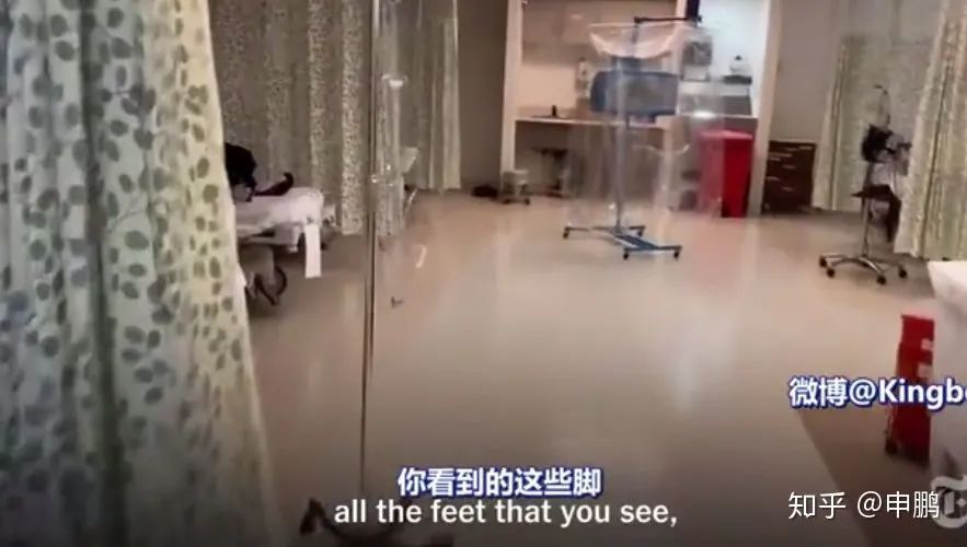 时代的一粒灰，落在一个美国人头上......