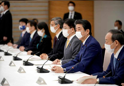 给陪酒小姐发补贴！日本，真急了！