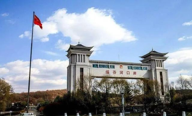 俄罗斯疫情恶化，黑龙江告急：守住7万人小城，关乎14亿国人！