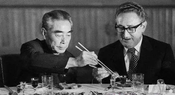 那个基辛格到底是干啥的？