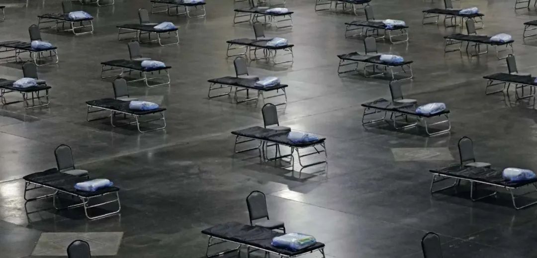 美国历史上首次进入重大灾难状态！为什么东亚国家的防疫普遍强过欧美？