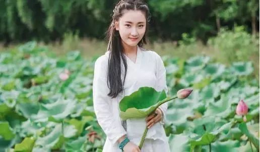 气质女人三分靠长相，做到这7分才是真漂亮！