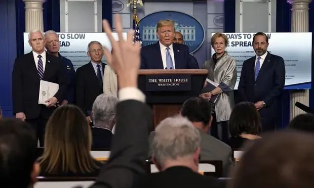 为什么支持特朗普再干一届？特朗普的“出色”与美国的崩盘！