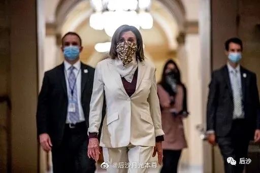 被华春莹嘲笑的反华“红皮书”，却是共和党的救命稻草！