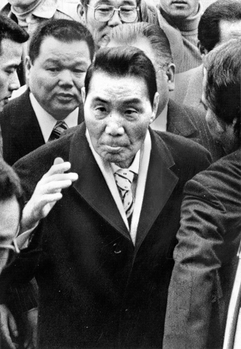 不要政府给的10万块，还免费发口罩：日本黑社会真是一群义士？