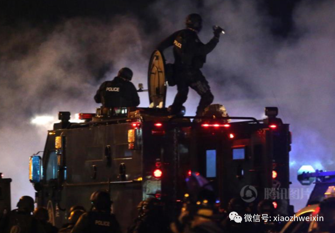 匪帮气质的美国警察，正在衰落的帝国！