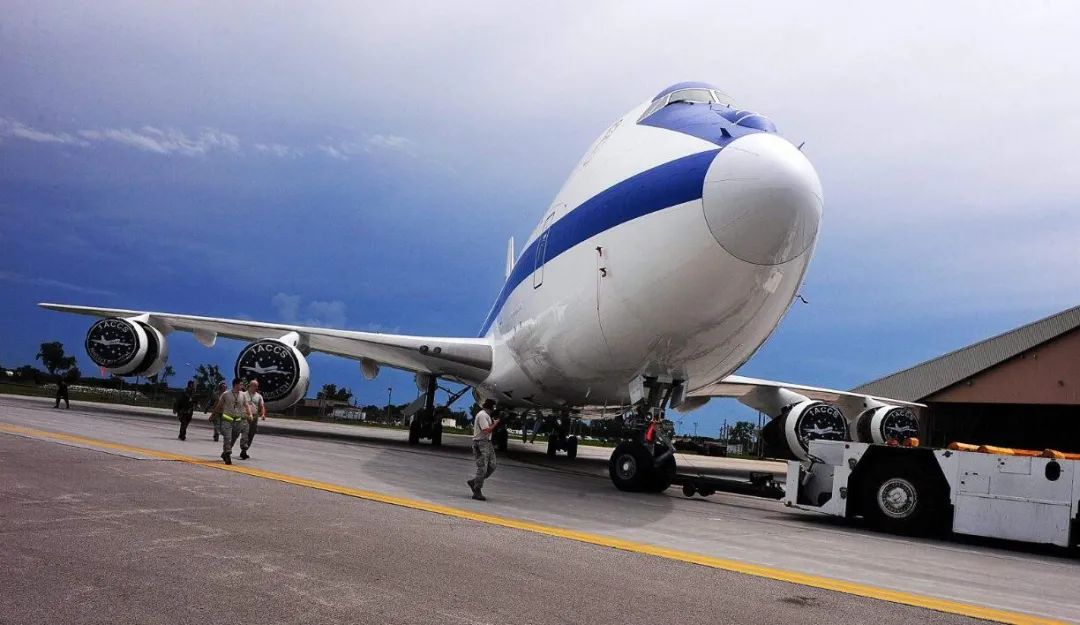 中美客运航班“断线”，美政府意欲何为？