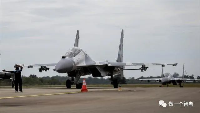 印度不顾国内严重疫情，举办海上大规模军演，这么拼命吓唬谁？