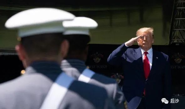 特朗普称“美国不是世界警察”，迷途知返了？