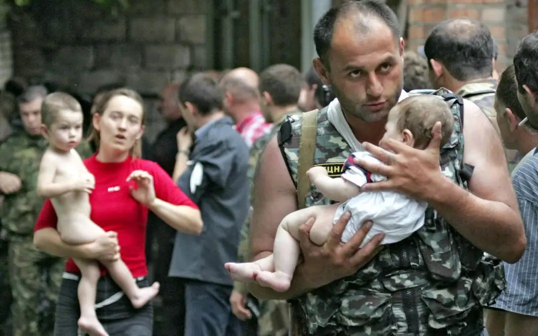 为什么美国要对俄罗斯赶尽杀绝？