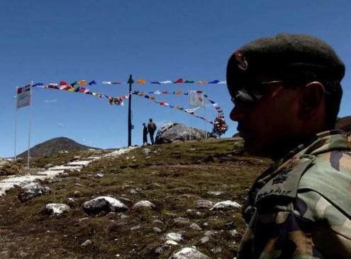 印度在中印边境究竟部署了多少部队？