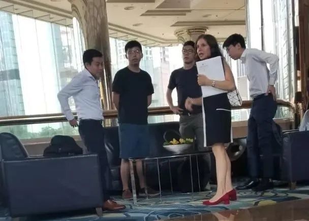 特朗普撤资！给“港独”的“狗粮”不撒了？