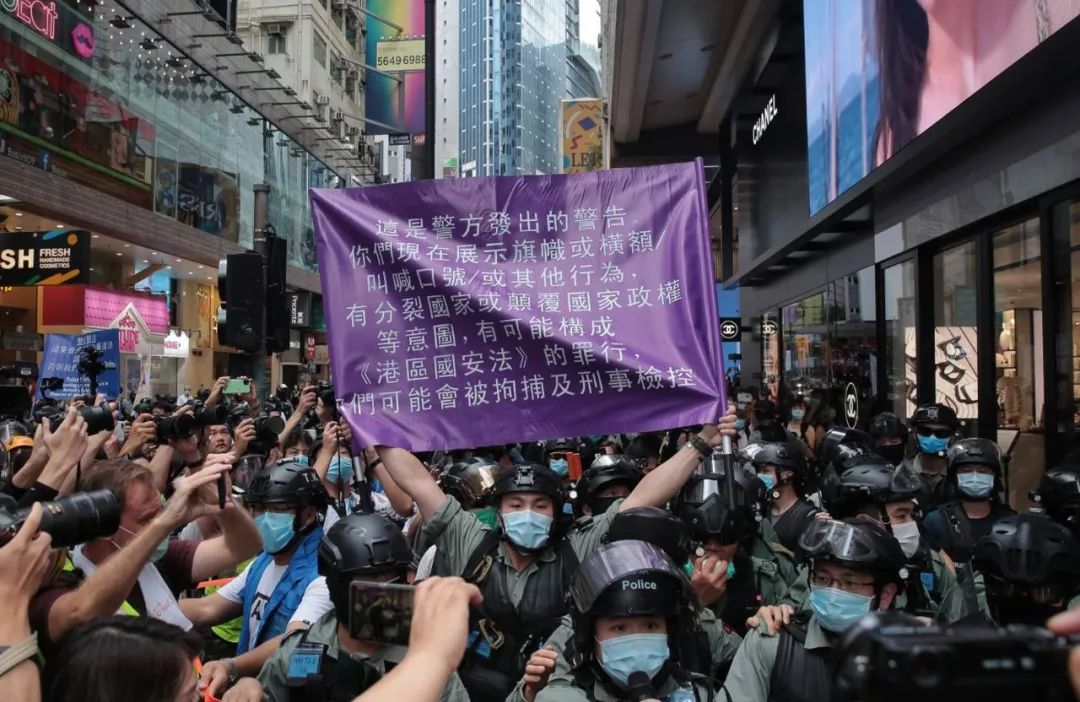 香港国安法生效，有人还想垂死一博！