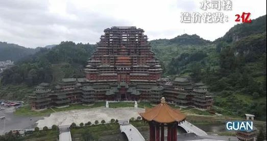 ​举债四百亿，大部分工程烂尾，耗资22亿建“独山版紫禁城”，这个贫困县何以如此财大气粗？​