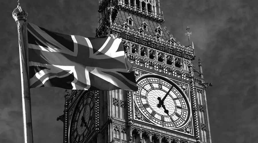 1992大崩盘：到底是谁干翻了英格兰？