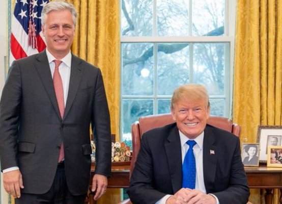 特朗普很头疼的一幕发生了！